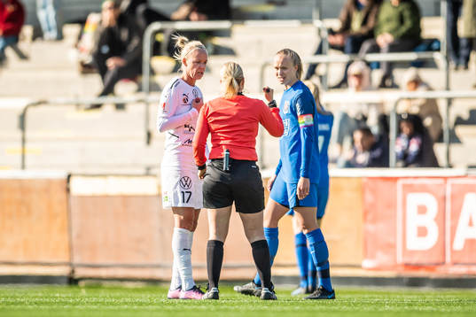 Rosengårds Caroline Seger och Eskilstunas Matilda Plan i