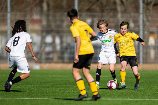 GAIS Felix Pohorely och Elfsborgs Albin Jermen