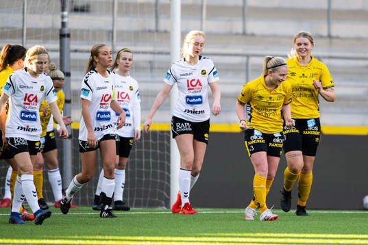 Elfsborgs Fanny Johansson jublar
