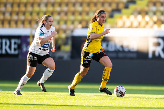 Skultorps Matilda Carlsson och Elfsborgs Olivia Gurtata