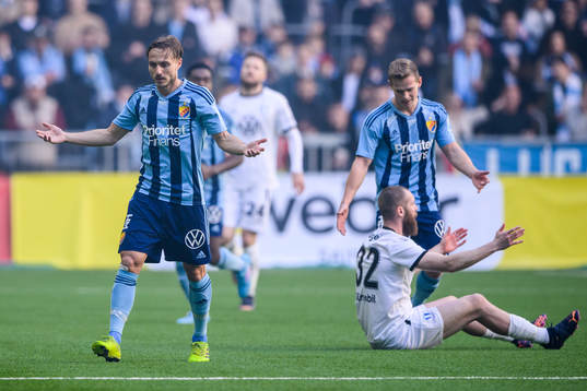 Djurgårdens Pierre Bengtsson reagerar