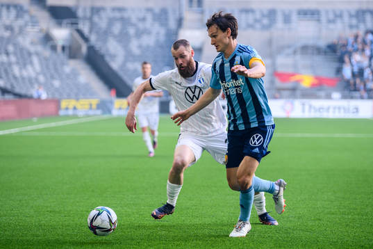 Malmö FFs Jo Inge Berget och Djurgårdens Hjalmar Ekdal