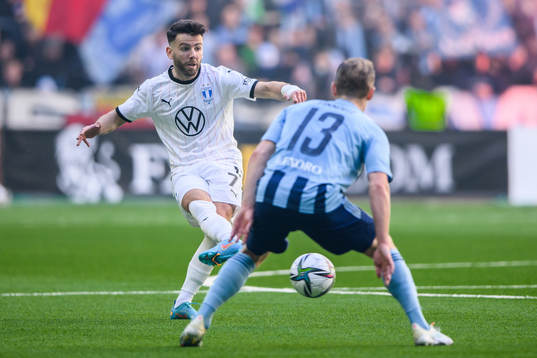 Malmö FFs Erdal Rakip och Djurgårdens Hampus Finndell
