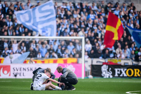 Malmö FFs Jo Inge Berget har ont