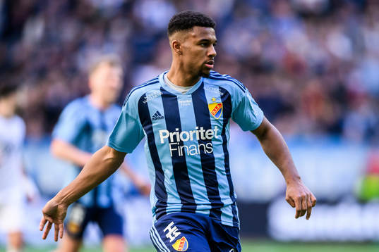 Djurgårdens Isak Hien
