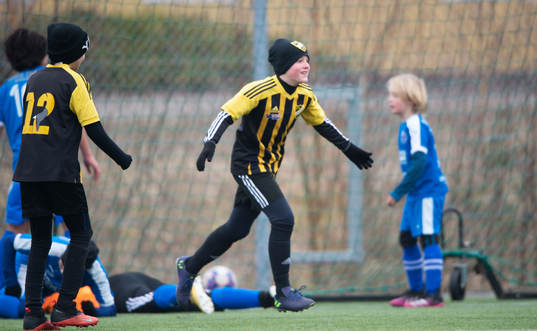 i träningsmatchen för pojkar födda 2011 mellan IFK