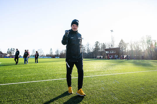 Alexander Straus, head coach of Brann, celebrates