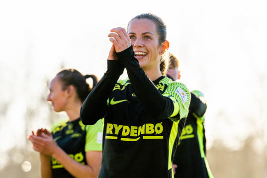 Tuva Hansen of Brann celebrates