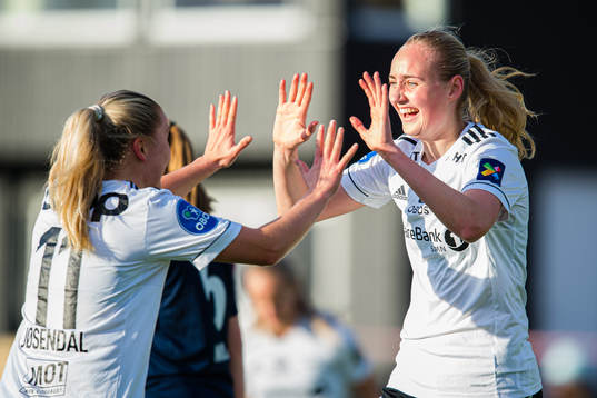 Emilie Bragstad of Rosenborg celebrates