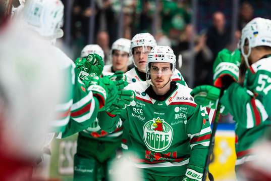 Rögles Ryan McKiernan jublar
