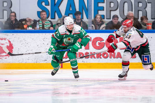 Rögles Valtteri Kemiläinen och Frölundas Michael Spacek