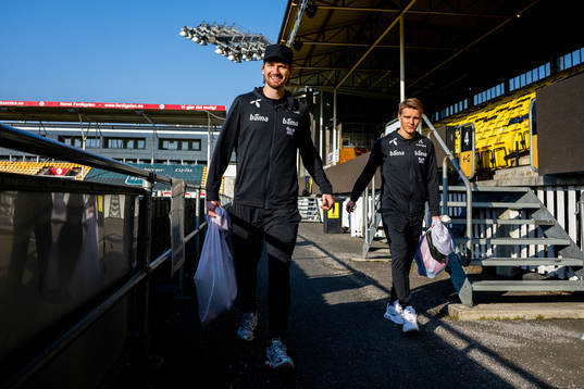 Stefan Strandberg and Martin Ødegaard of the Norwegian