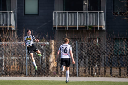 Landskronas Viktor Ekblom jublar