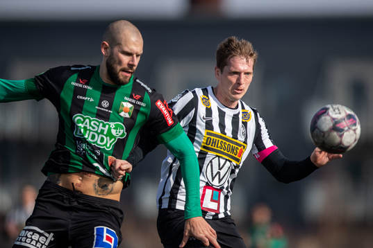 Bläddra bland fler bilder av Fotboll, Träningsmatch, Landskrona - Varberg