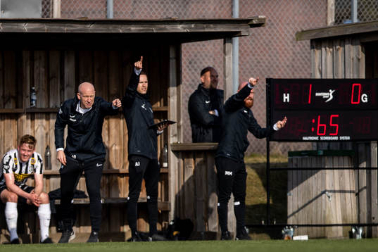 Landskronas tränare Billy Magnusson, analytiker Amir