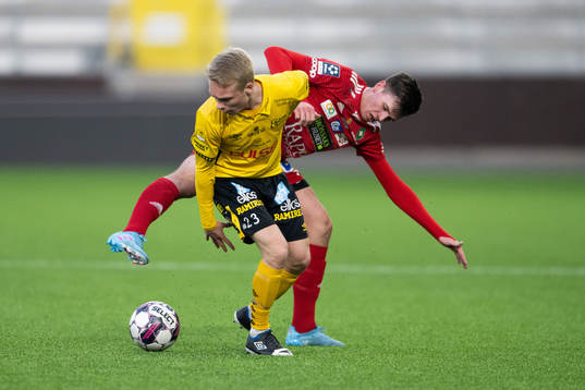 Elfsborgs Hampus Hagvall och Skövdes Oscar Haglund