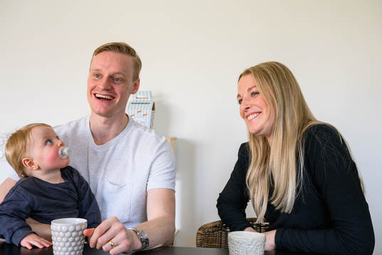 Matilda Schultz, Anton Bengtsson med sonen Noel i knät
