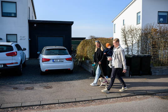 Anton Bengtsson med sonen Noel, Matilda Schultz och franska