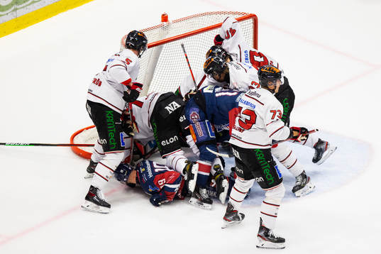 Linköpings Patric Russell gör 1-0