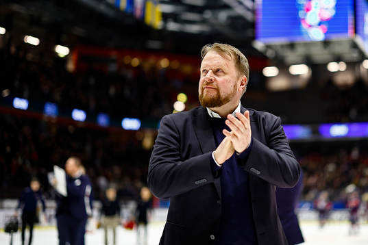 Linköpings tränare Klas Östman jublar
