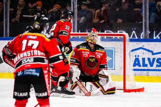 Luleås målvakt Joel Lassinantti deppar