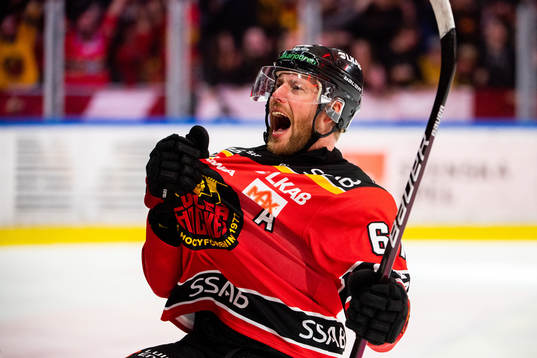 Luleås Linus Omark jublar