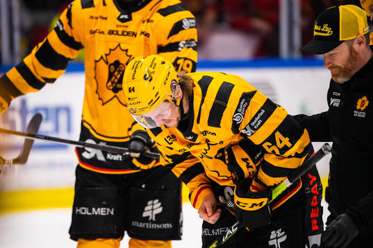 Skellefteås Jonathan Pudas har ont