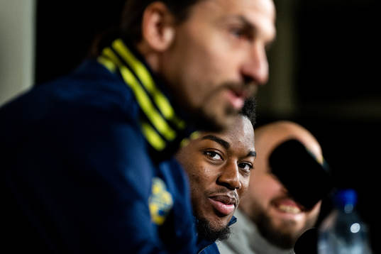 Bläddra bland fler bilder av Football, FIFA World Cup Qualifier, Training & Press Conference, Sweden 