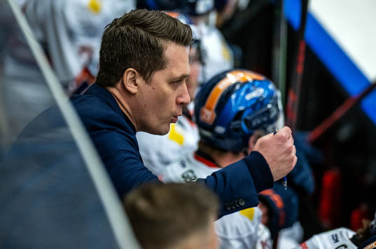 Växjös tränare Sam Hallam