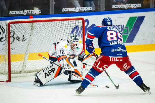 Växjös målvakt Adam Åhman och Patrik Karlkvist