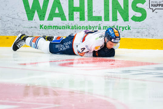 Växjös Peter Andersson har ont