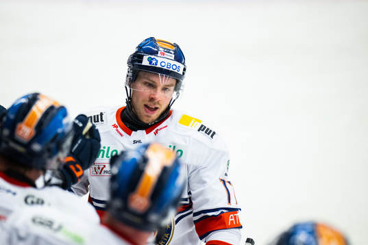 Växjös Emil Forslund jublar