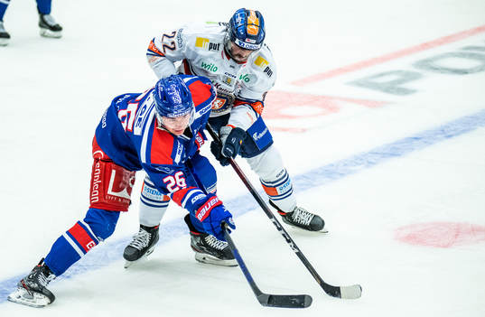 Oskarshamns Lukas Pilö och Växjös Tobias Rieder