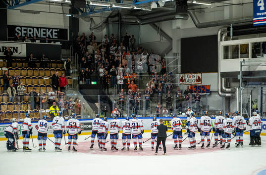 Växjös spelare jublar