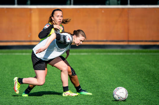 Bea Sprung och Athinna Persson Lundgren