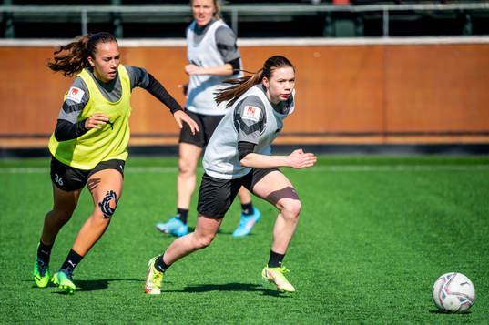 Bläddra bland fler bilder av Fotboll, Damallsvenskan, FC Rosengård, Träning 
