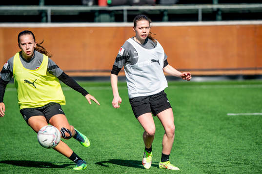 Athinna Persson Lundgren och Bea Sprung