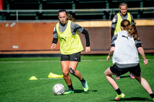 Athinna Persson Lundgren