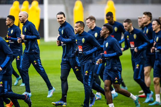 Zlatan Ibrahimovic and Robin Quaison of the Swedish