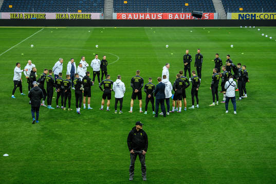 Players of Czech Republic gather