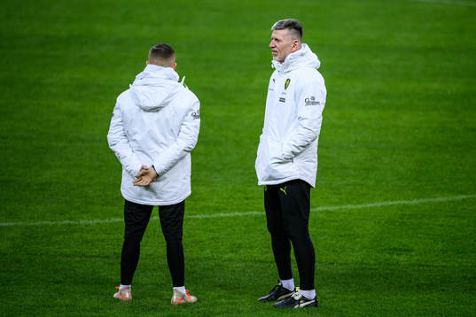 head coach Jaroslav Šilhavý of Czech Republic