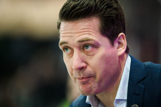 Växjös tränare Sam Hallam