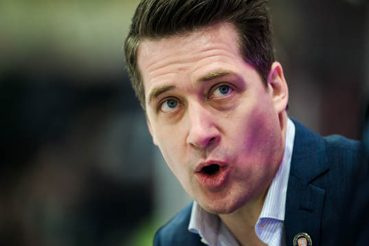 Växjös tränare Sam Hallam