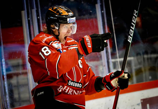 Örebros Rodrigo Abols jublar