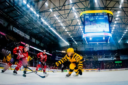 Örebros Elias Ekström och Skellefteås Joakim Lindström