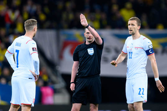 Referee Michael Oliver