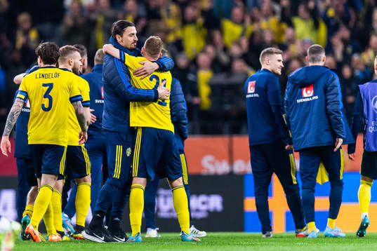 Zlatan Ibrahimovic and Dejan Kulusevski of Sweden celebrate