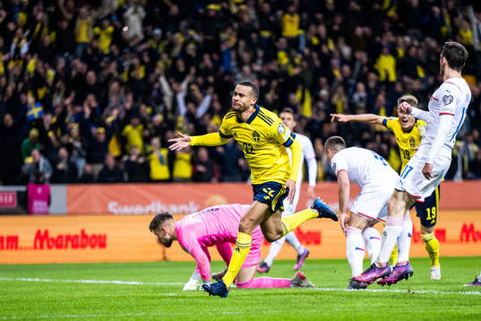 Robin Quaison of Sweden celebrates