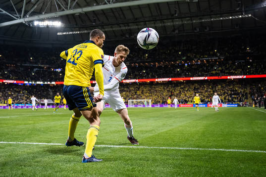 Robin Quaison of Sweden and David Zima of Czech Republic