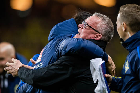 Zlatan Ibrahimovic and head coach Janne Andersson of Sweden